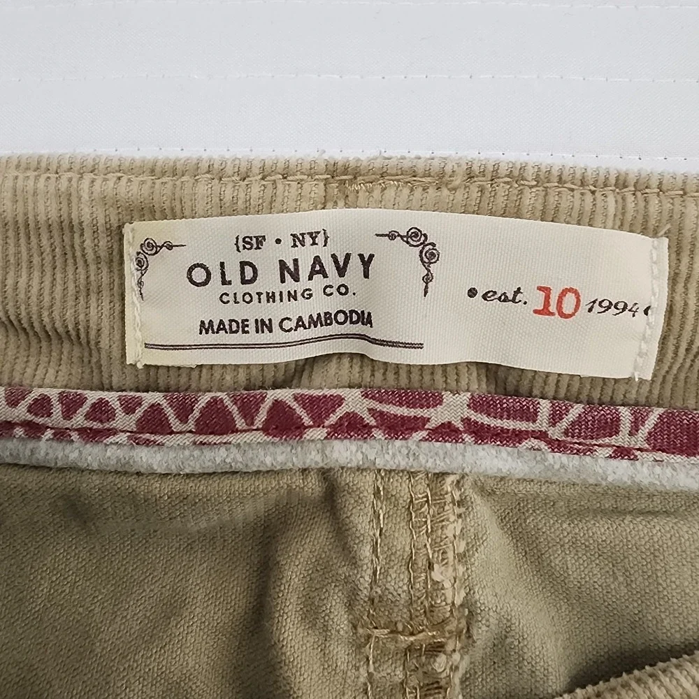 Old Navy Corduroy Mini Skirt Beige Pleated‎ Pockets Womenswear